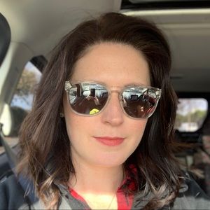 Meet your Posher, Deanna